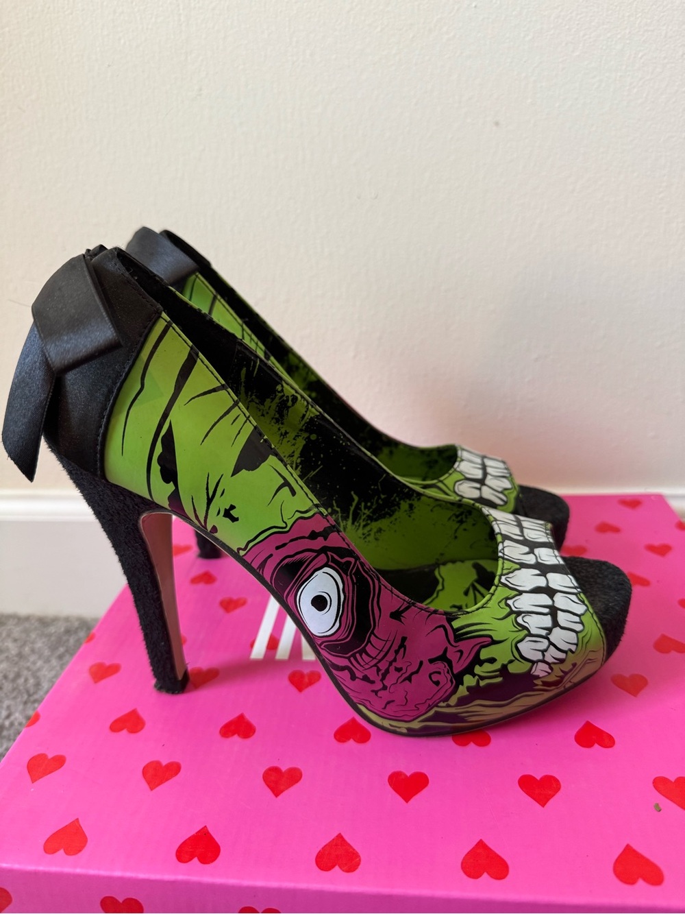 Iron Fist Zombie Stompers Women’s 7 Platforms Heels - Picture 3 of 9